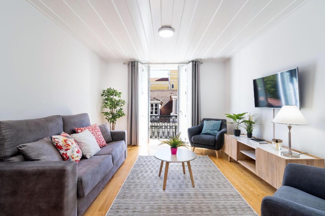 Amazing 1Bdr Apartment In Chiado By Lovelystay Lizbona Zewnętrze zdjęcie